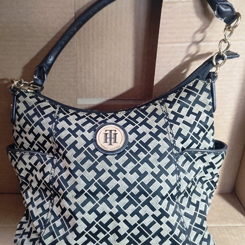 Tommy Hilfiger Black and Gray Shoulder Bag,